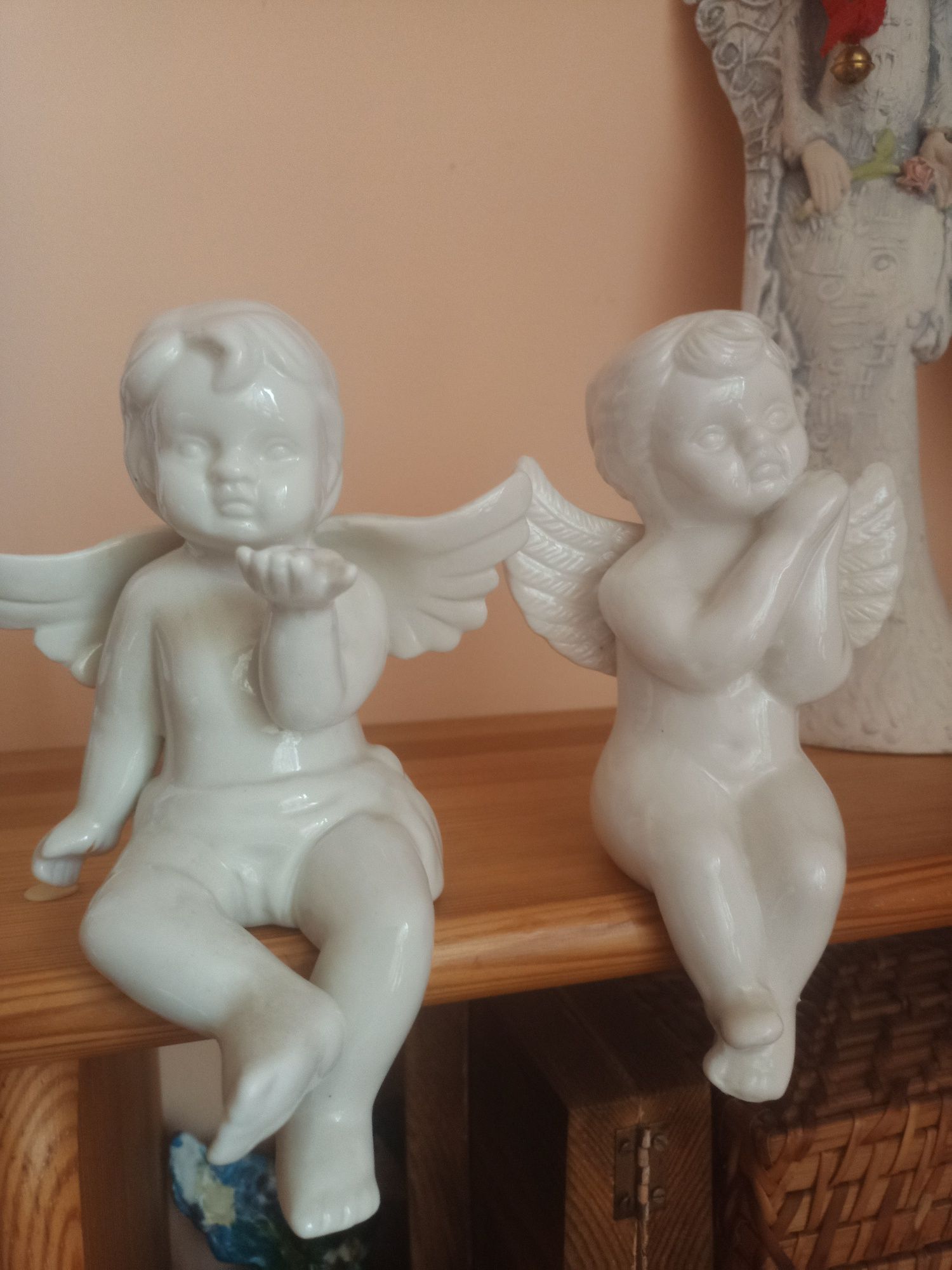 Para porcelanowych Aniołów