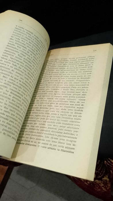 O Átomo - Sir George Thomson