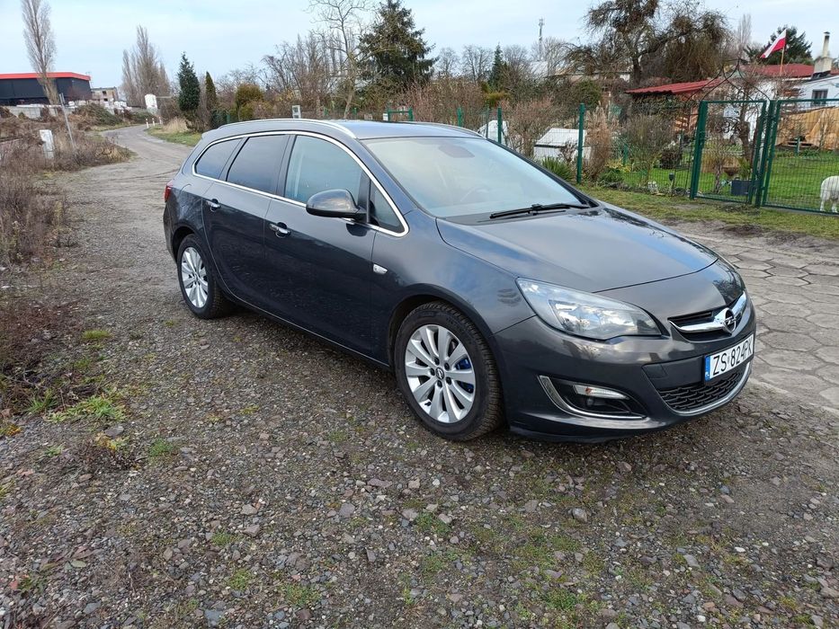 Opel Astra Opel Astra J 1.7Cdti Sports Tourer 2013R Serwisowana Bez Wkładu