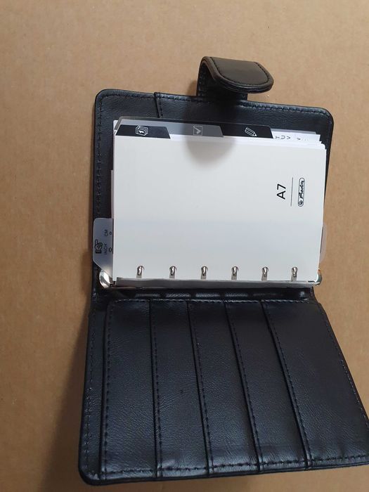 Czarny zapinany organizer Herlitz, nowy
