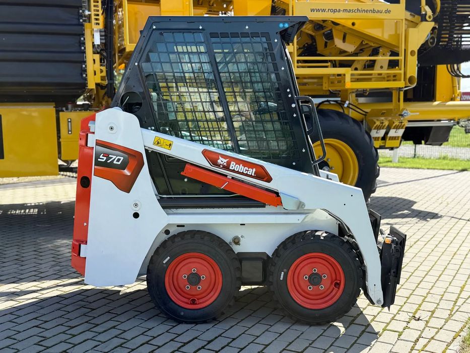 Bobcat Miniładowarka S70 BOBCAT (KMK Agro)  Miniładowarka BOBCAT S70 (KMK Agro)