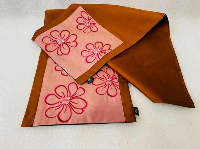 2x conjuntos de corredores de mesa (Runners)