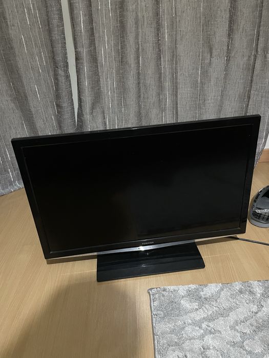 Televisão Toshiba 27” + comando