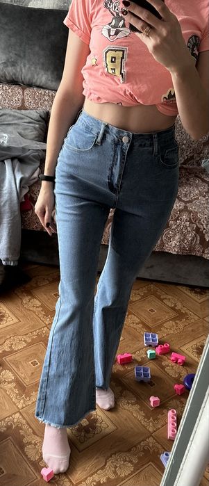 Продам джинси кльош