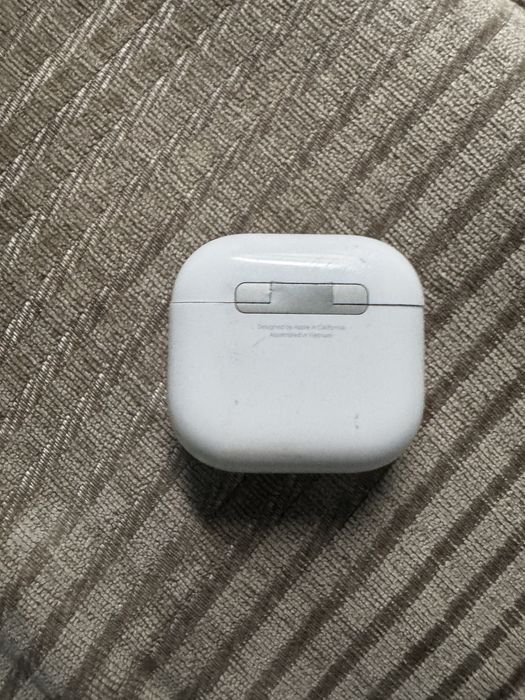 Air pods 4 opakowanje