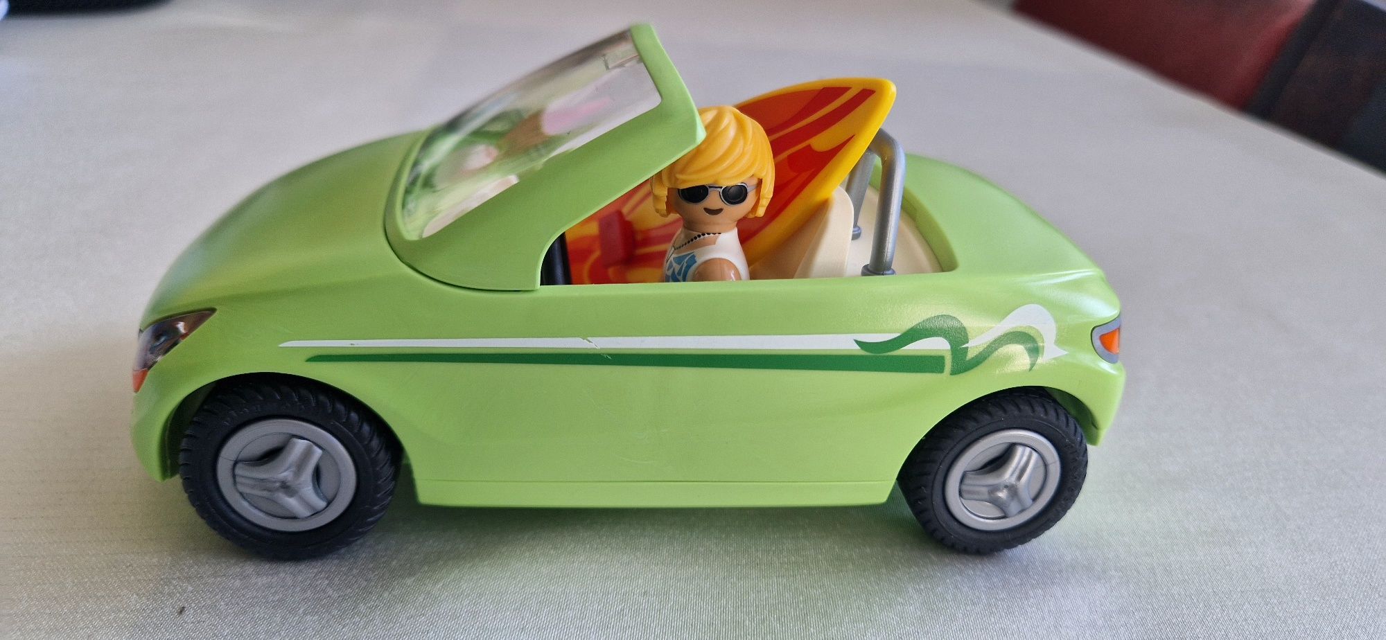 PLAYMOBILE Surfer z cabrioletem.