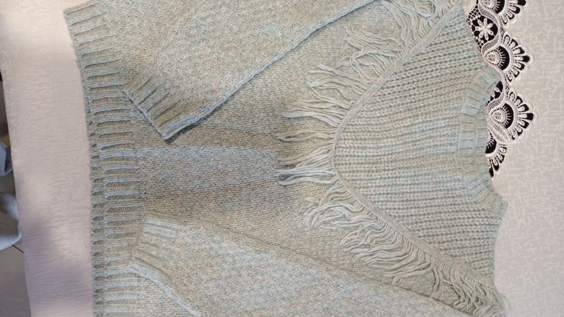 Sweter Reserved 140cm