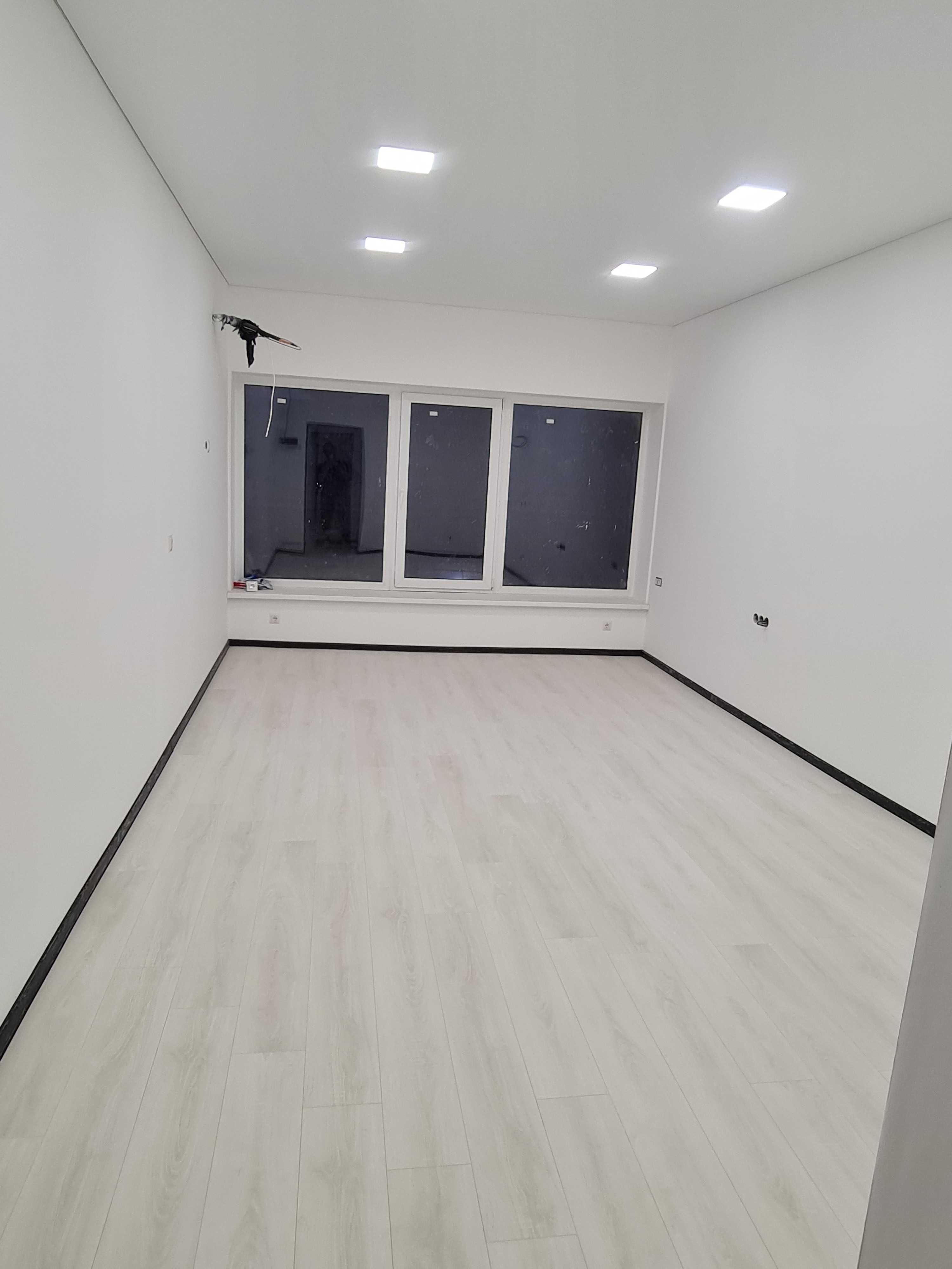 Продається офісні приміщення 242 м² у центрі Ужгода, офіс, комерція,