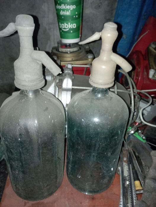Stare butelki z syfonem