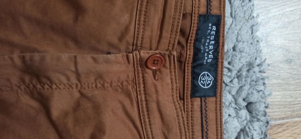 Brązowe męskie spodnie materiałowe