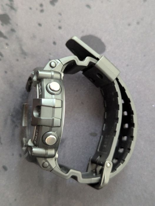 Casio ae1500wh з подряпинами