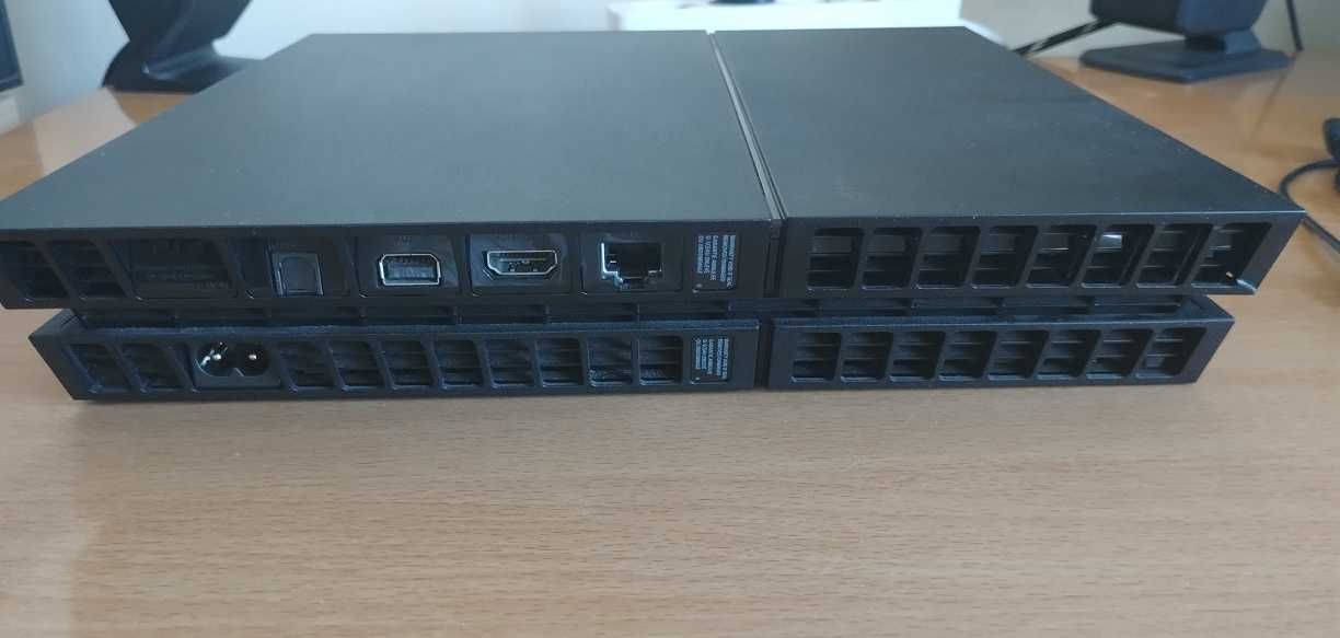 Zestaw Playstation 4  1TB + gry