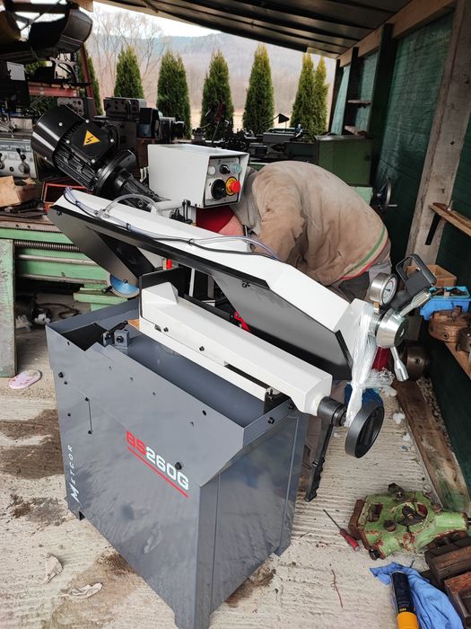 Szlifierka do wiertel Tokarka metalu frezarka wiertarka piła taśmowa