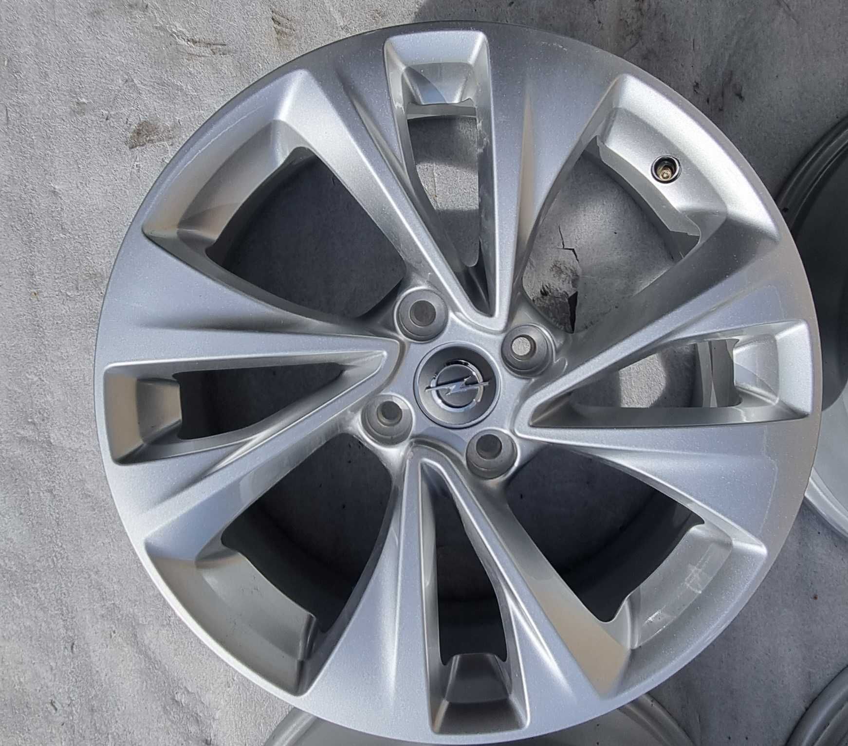 Alufelgi 17" 4x108  Opel Crossland X Citroen  Cactus C3 Peugeot