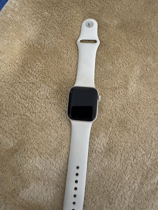 Apple watch se 2 40мм 2024 білий