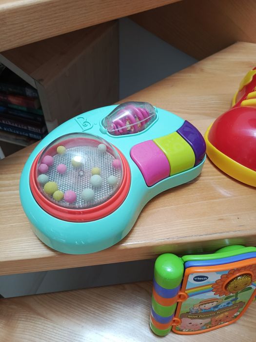 Zestaw zabawek b.toys, clementoni, fisherprice, vtech