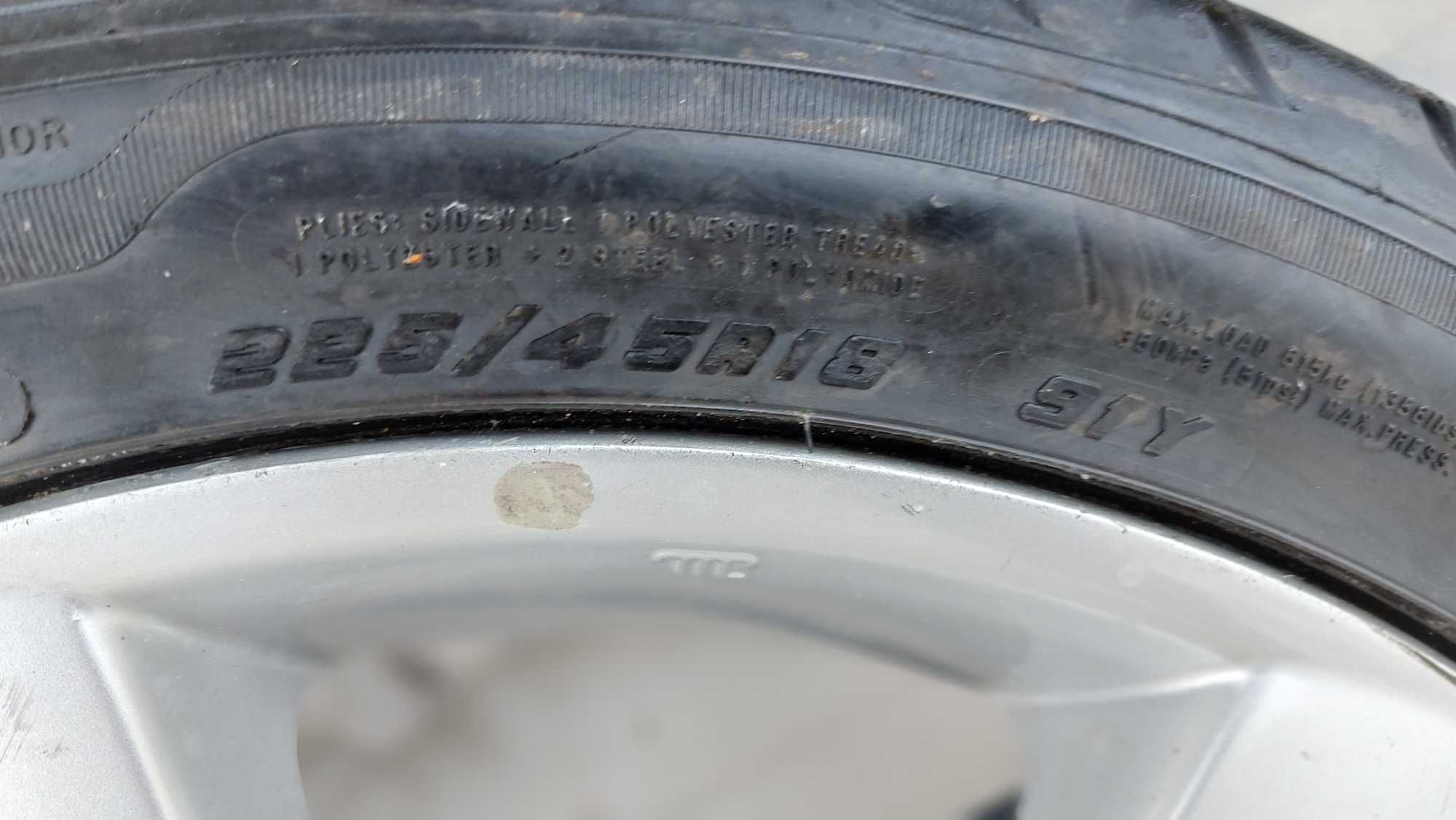 Alufelga używana 225/45  R18