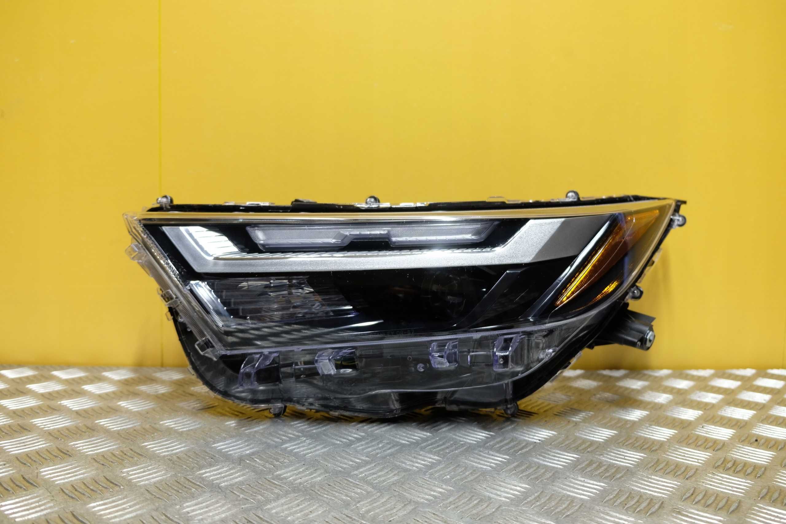 Toyota Rav4 4 5 фари передні рест дорест