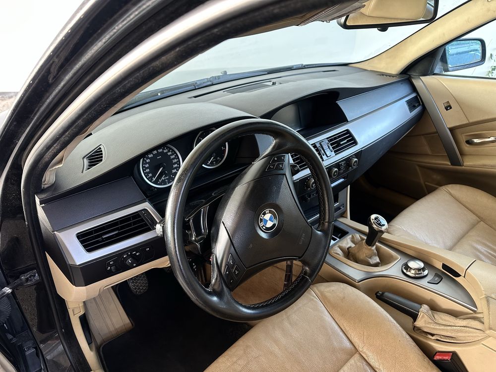 BMW e60 3.0d 218KM 2005r M-Pakiet , xenon, skóry , czujniki PDC