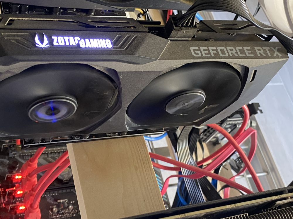 Placa Nvidia RTX 3060ti