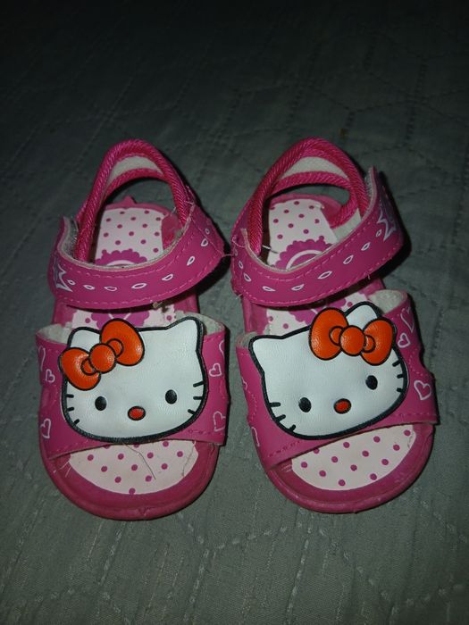 Дитячі босоніжки 15 розміру