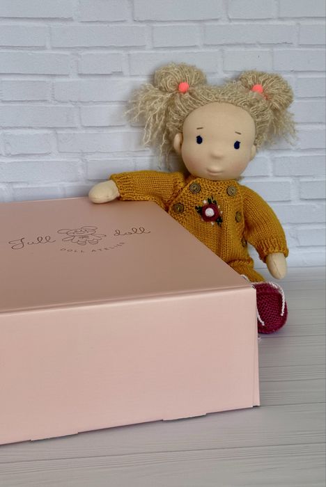 Вальдорфська лялька, кукла ручної роботи з набором одягу