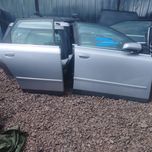 Audi a4 b6 kombi drzwi tył prawe kompletne ly7w