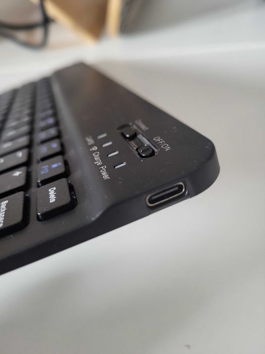 Teclado Wifi com carregador usb C