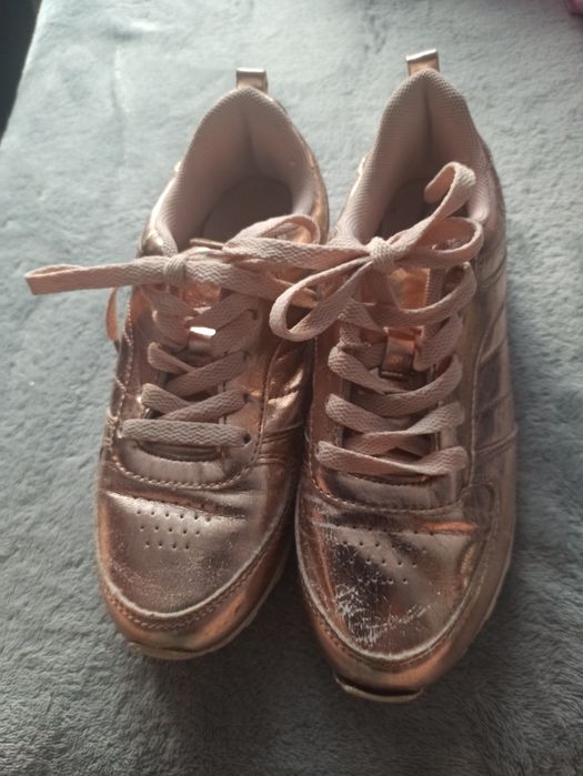 Buty sportowe YD złote rozmiar 34 dł wkładki 22 cm
