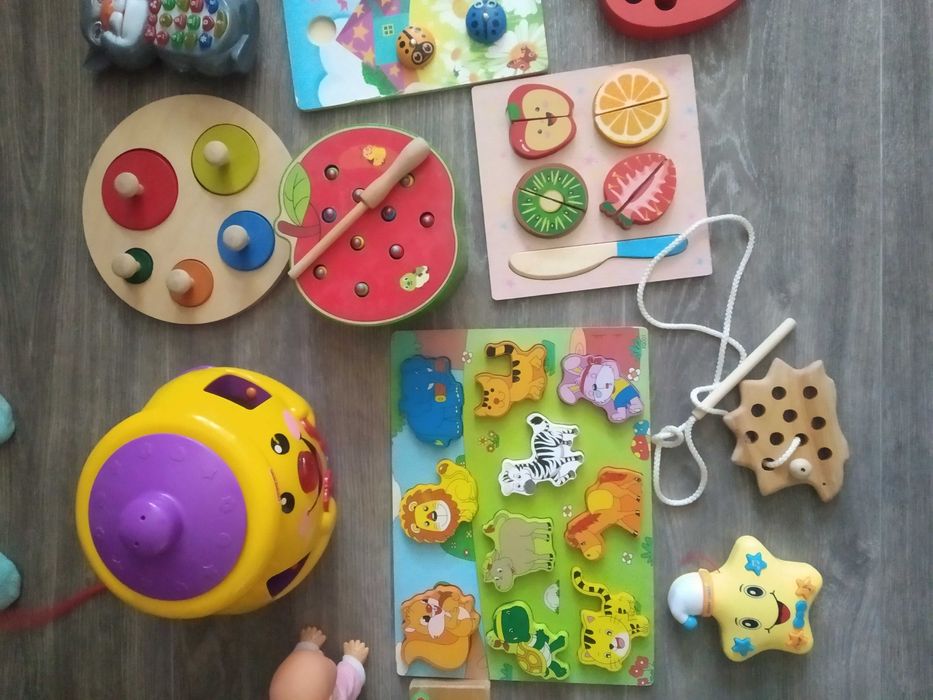 Розвиваючі іграшки