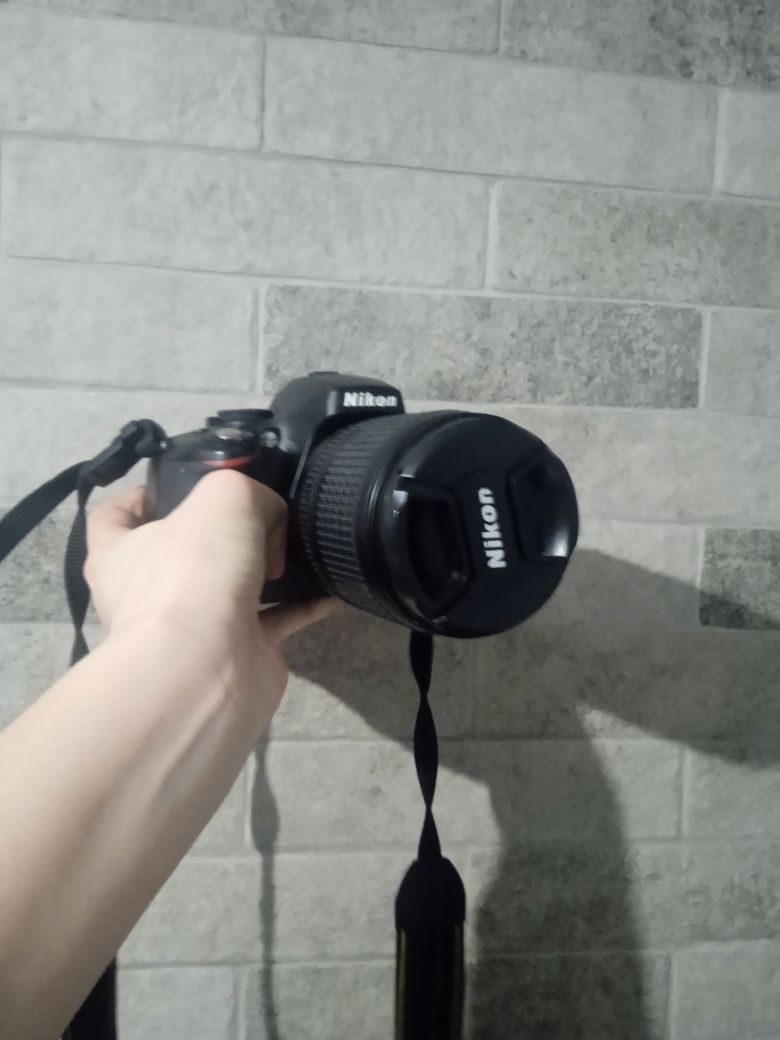Nikon D5100 Kit 18-105