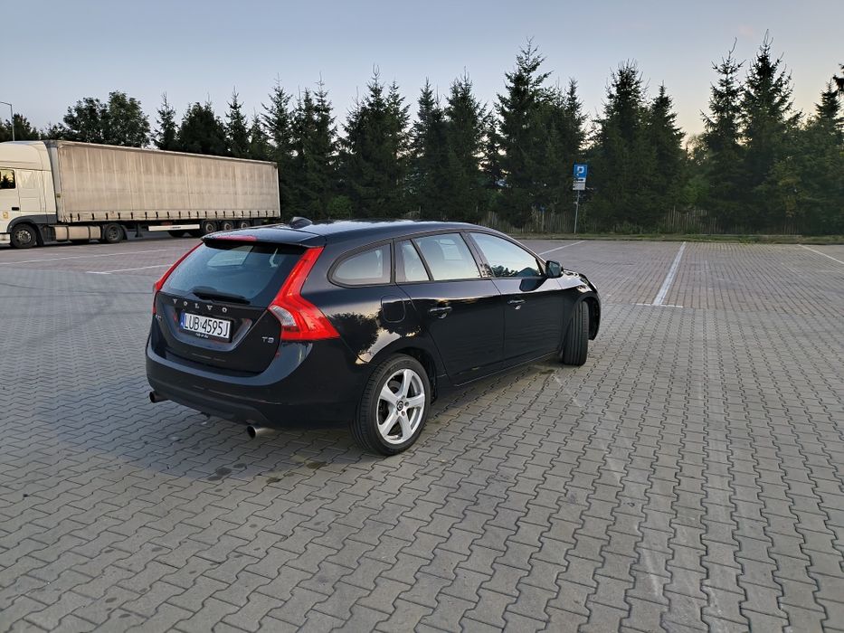 Volvo V60 1.6 benzyna T3 150km