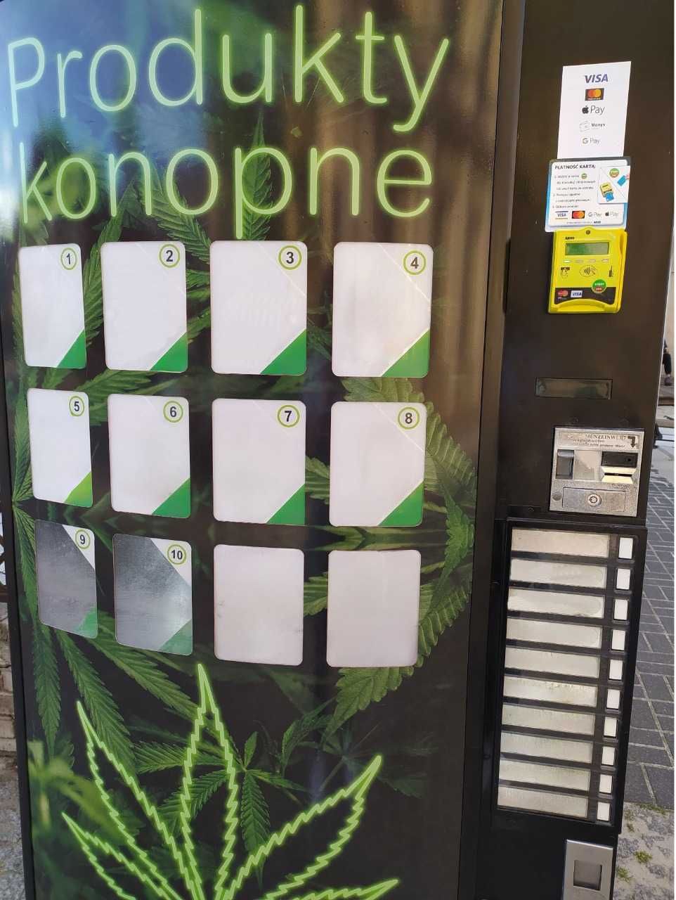 AUTOMAT VENDINGOWY z terminalem NAYAX 400-800 produktów. FV 23% 2900zł