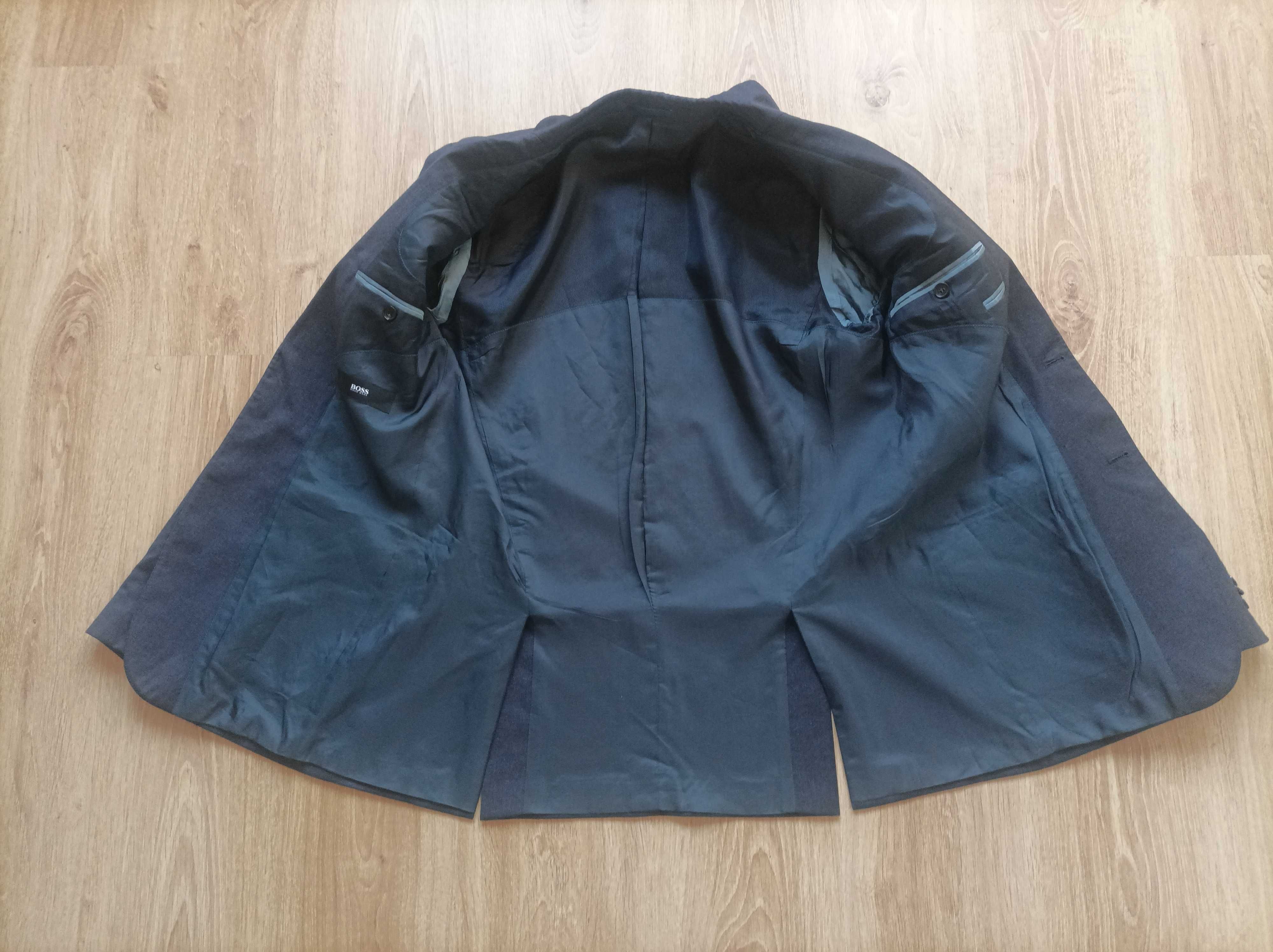Męska marynarka marki Hugo Boss / rozmiar L / kolor granat