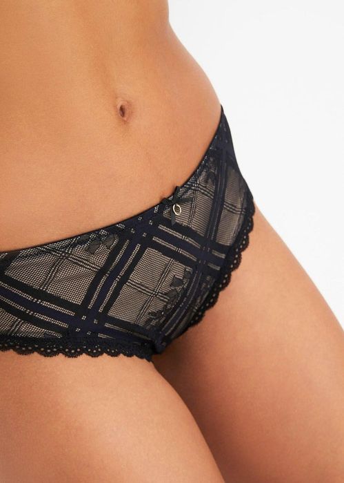 B.P.C koronkowe sexi figi brazylijskie 40/42.