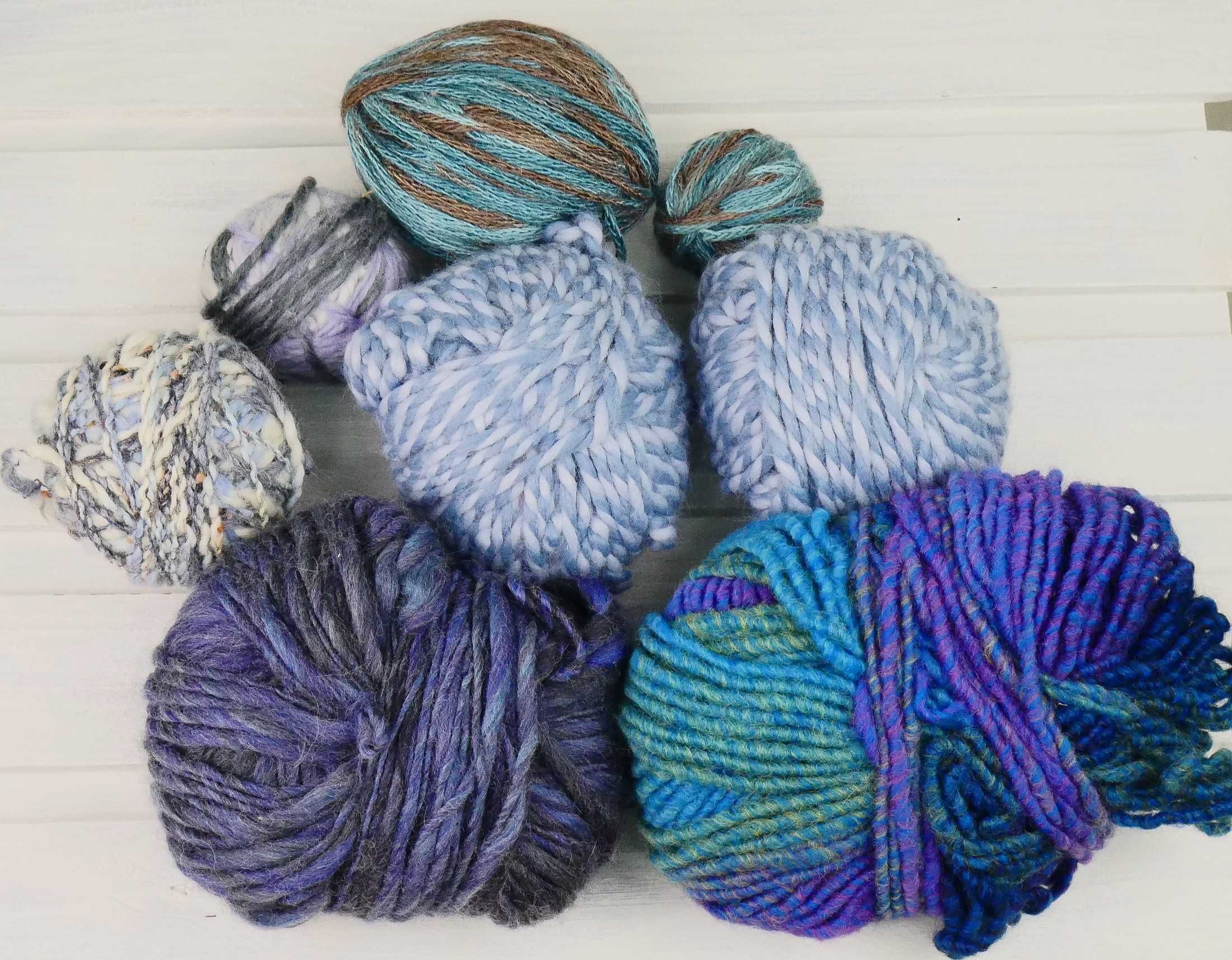 44.Włóczka melanż multicolor Wełna+akryl mix zestaw 620g