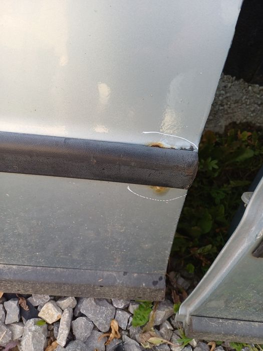 Drzwi VW Passat b5 FL 2002r sedan LA7W srebrny