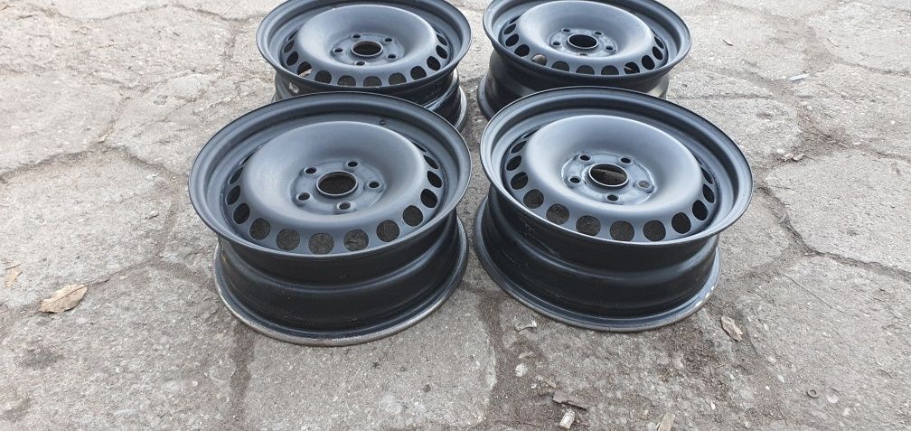 Felgi stalowe komplet 5x112 15" et37  6j audi vw
