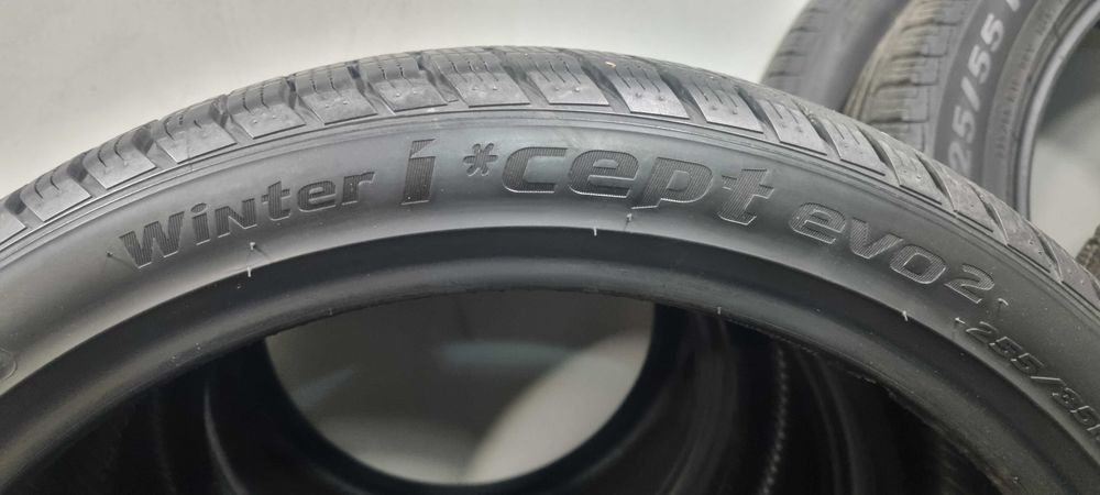 Opony zimowe 255/35R2097W
