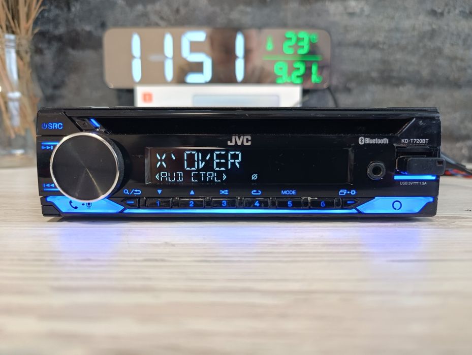 Процесорний JVC kd-t720bt