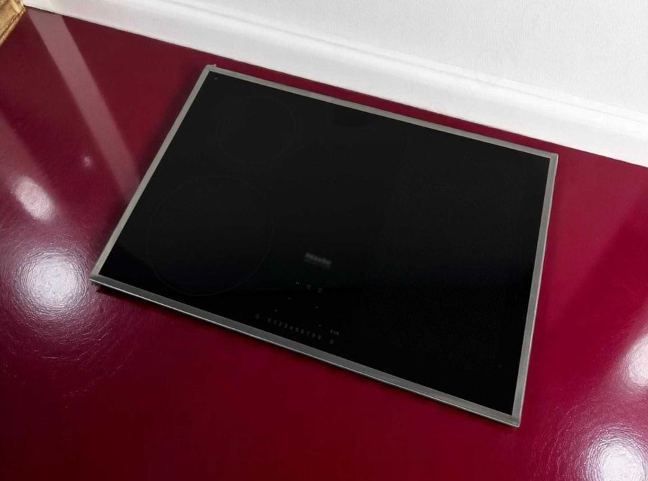 Miele / Міле Варильна панель KM 6307, індукція, 4 зони, чорна