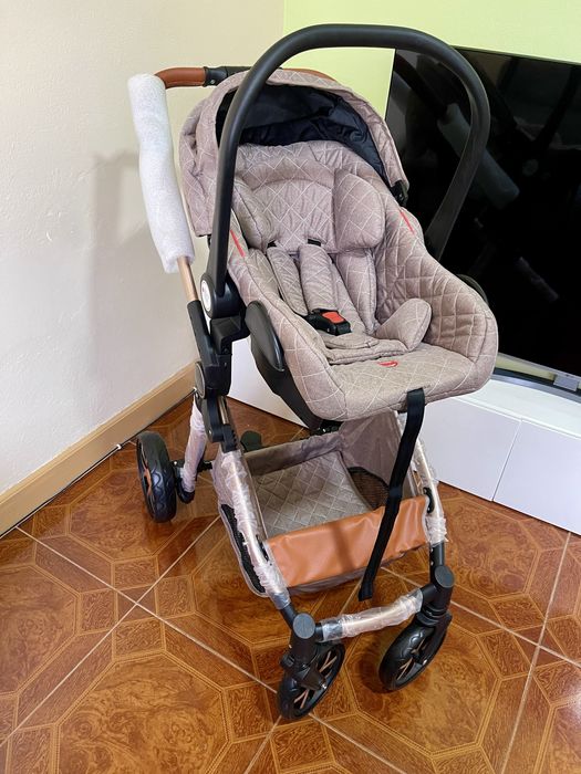 Carro de bebe novo