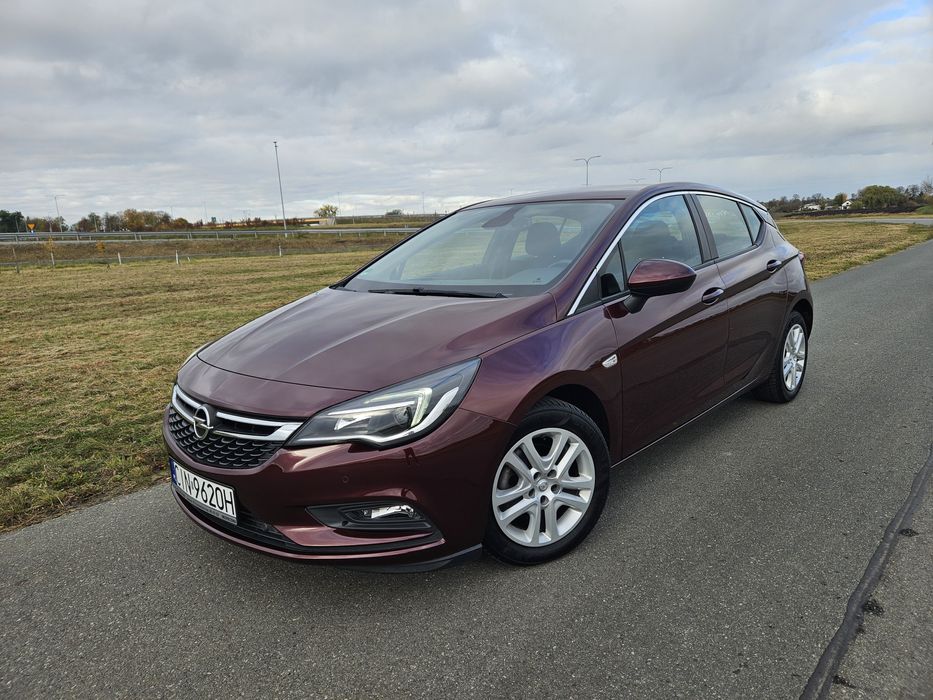 Opel Astra K 5 Benzyna Niski Przebieg Bogata Wersja Super Stan
