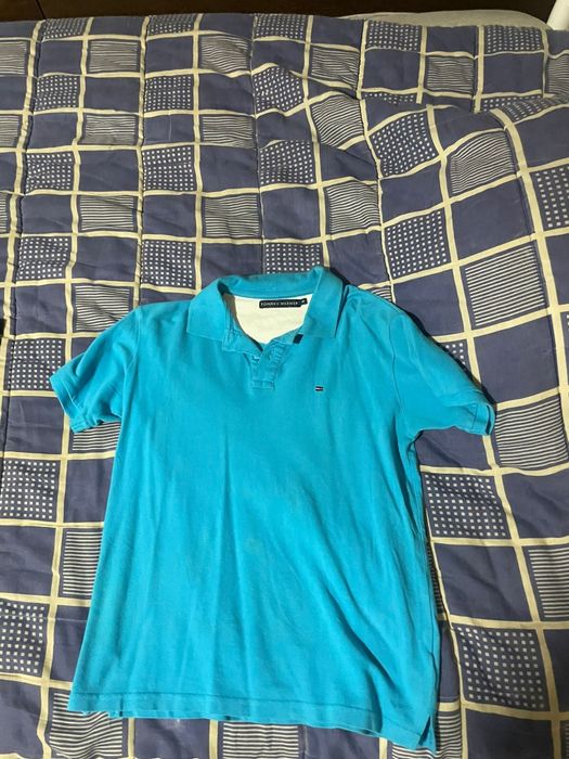 T-shirts azul Tommy usada.