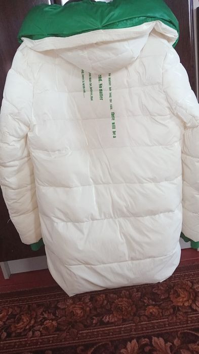 Куртка зима стан гарний розм: длінна83, плечі46груди52 .широченька