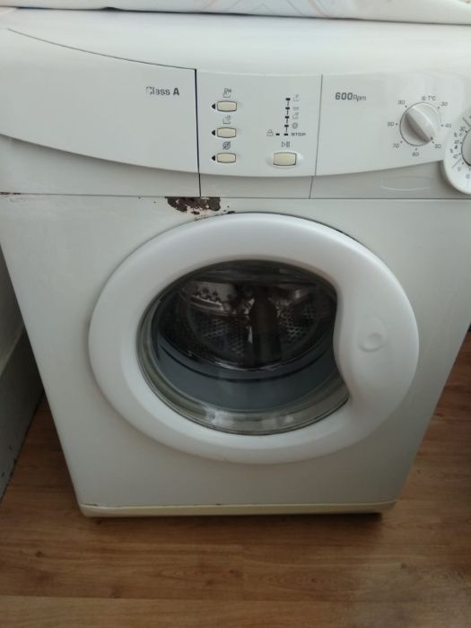 Máquina de Lavar Roupa - Candy - 5Kg - 600rpm - P/ REPARAÇÃO / PEÇAS