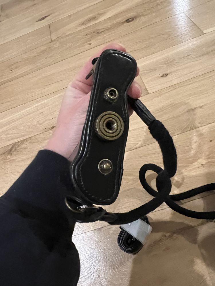 Nowe czarne etui do aparatu