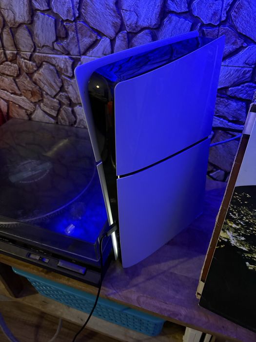 PS5 848gb com 3 comandos