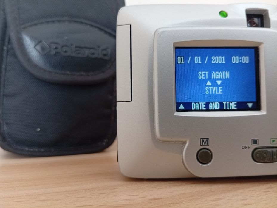 Polaroid cyfrowy na baterie AA + etui, częściowo sprawny