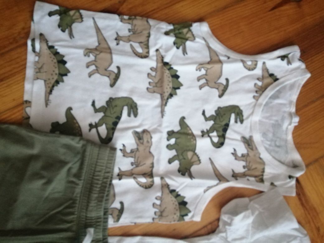 H&m koszulki i spodenki dinozaury 122/128